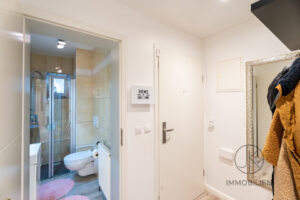 EG - Flur / Gästebad